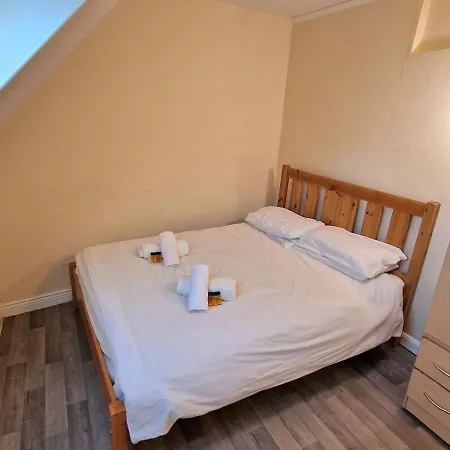 아파트 8 Bedroom Townhouse 골웨이